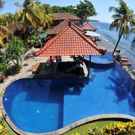 Paradise Palm Beach Bungalows&Dive Center Tulamben Exterior foto